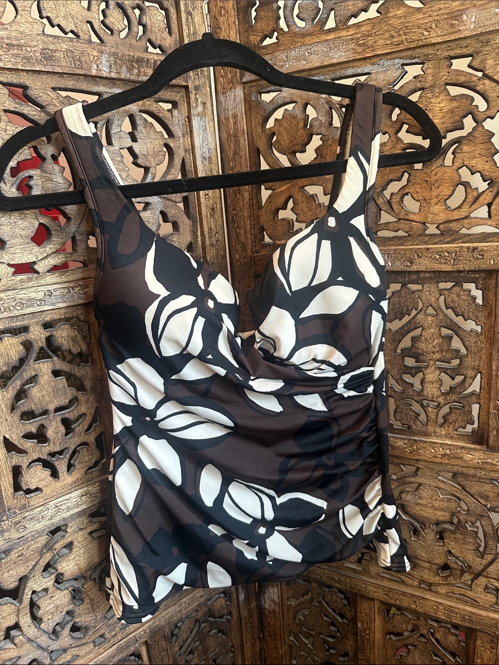 Miraclesuit Escape style Brown Floral Tankini Top with White Floral pattern sz 8